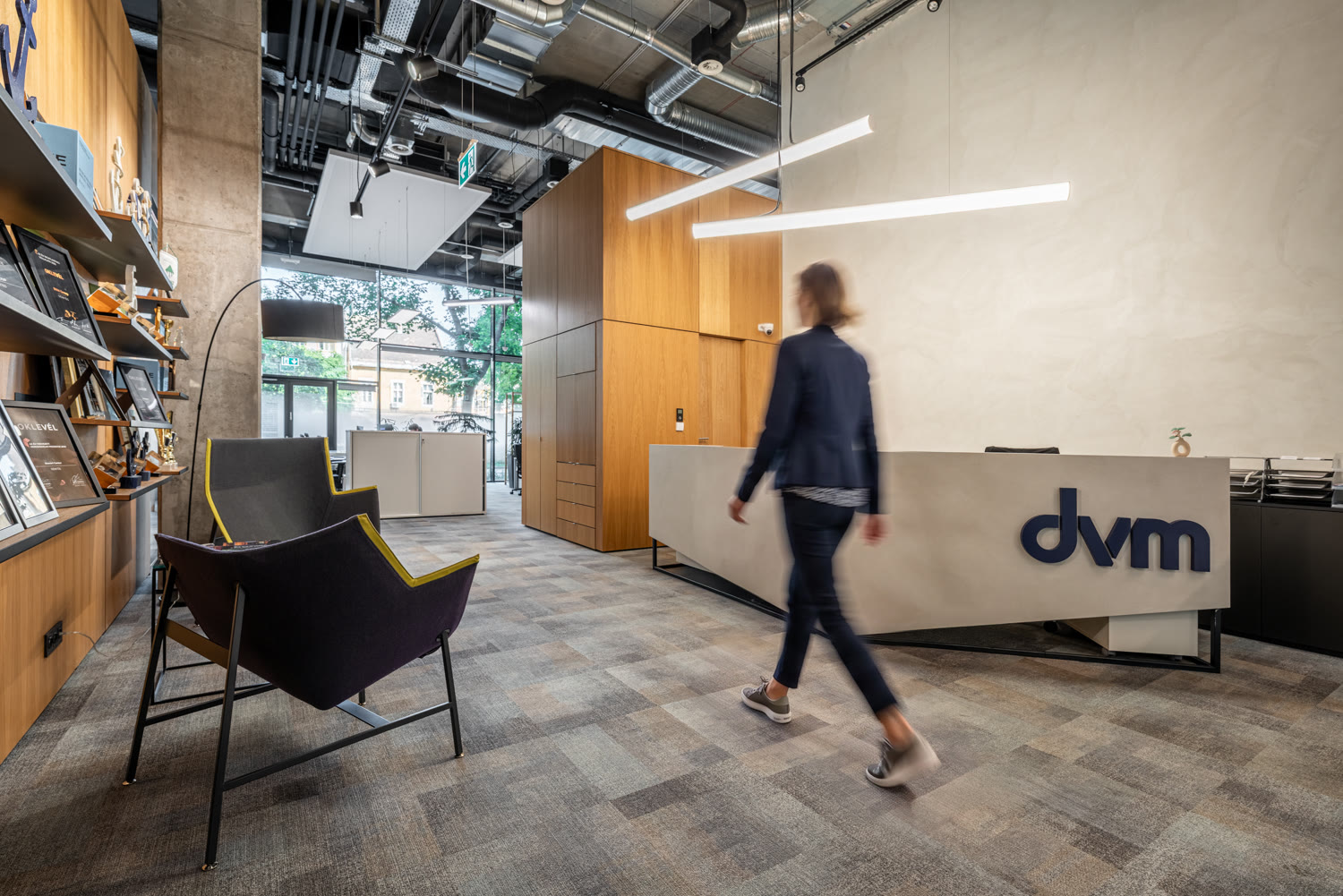 Friss stratégiával, arculattal és új irodával lép szintet a DVM